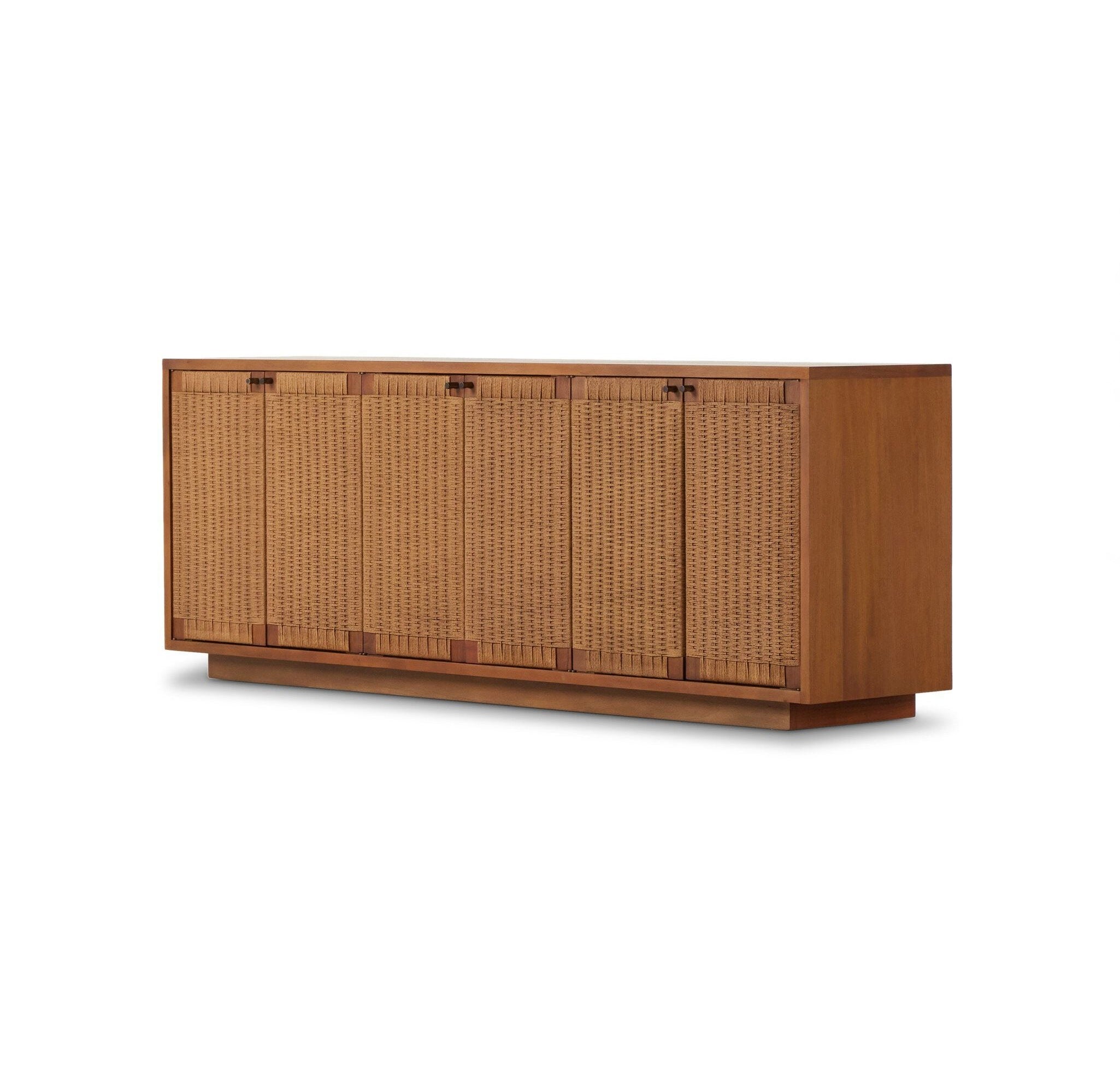 Shop buffets and discover furniture makeover services services in the Des Moines area. MegMade designs has been featured in Renovation Goldmine for their timeless cottage home design style. Visit the MegMade store in the Roscoe Village - Chicago area.