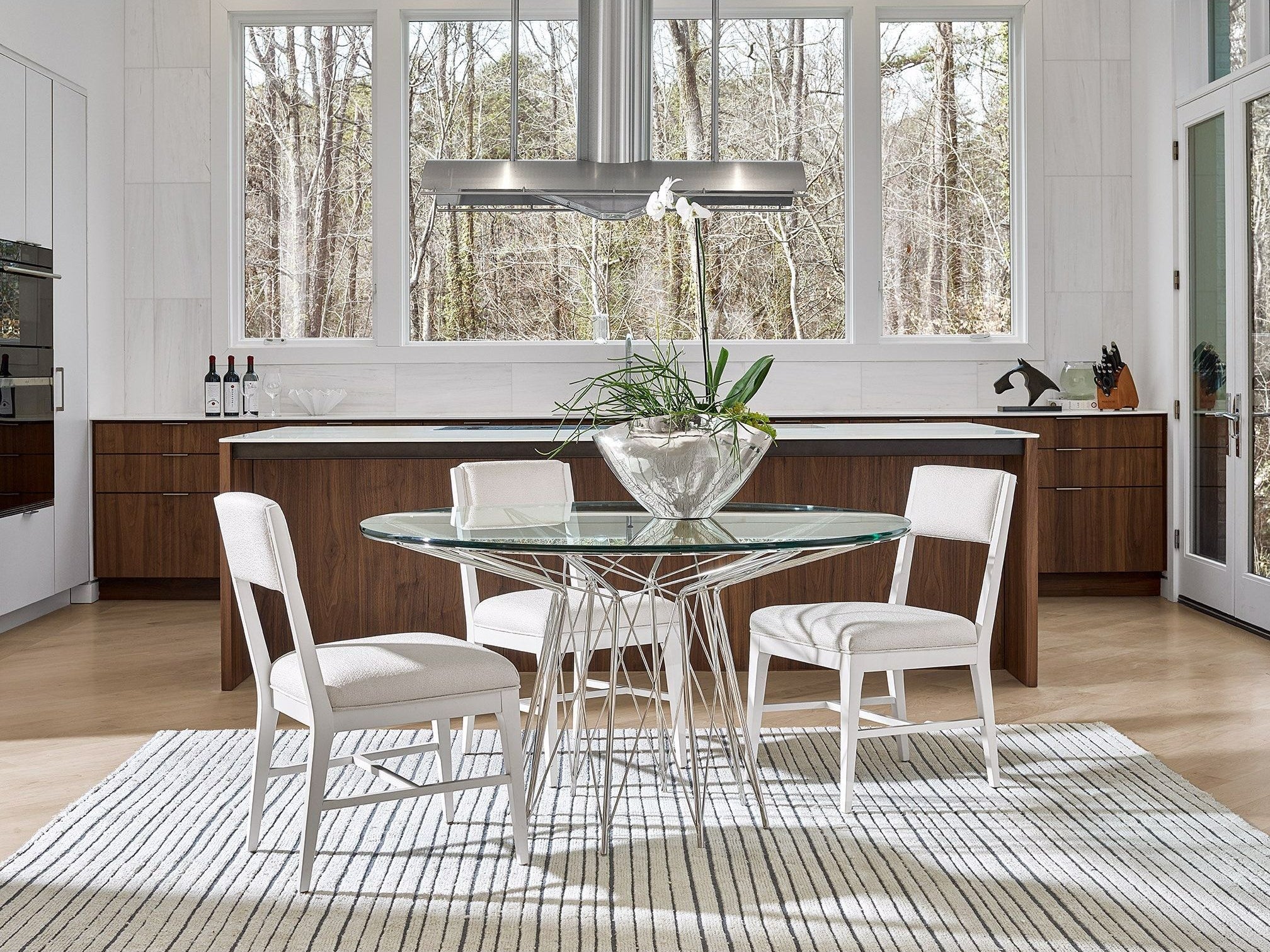 Shop buffets and discover furniture makeover services services in the Portland area. MegMade designs has been featured in Northwest Indiana Times for their granny chic cabin home design style. Visit the MegMade store in the Ogden Dunes - Chicago area.