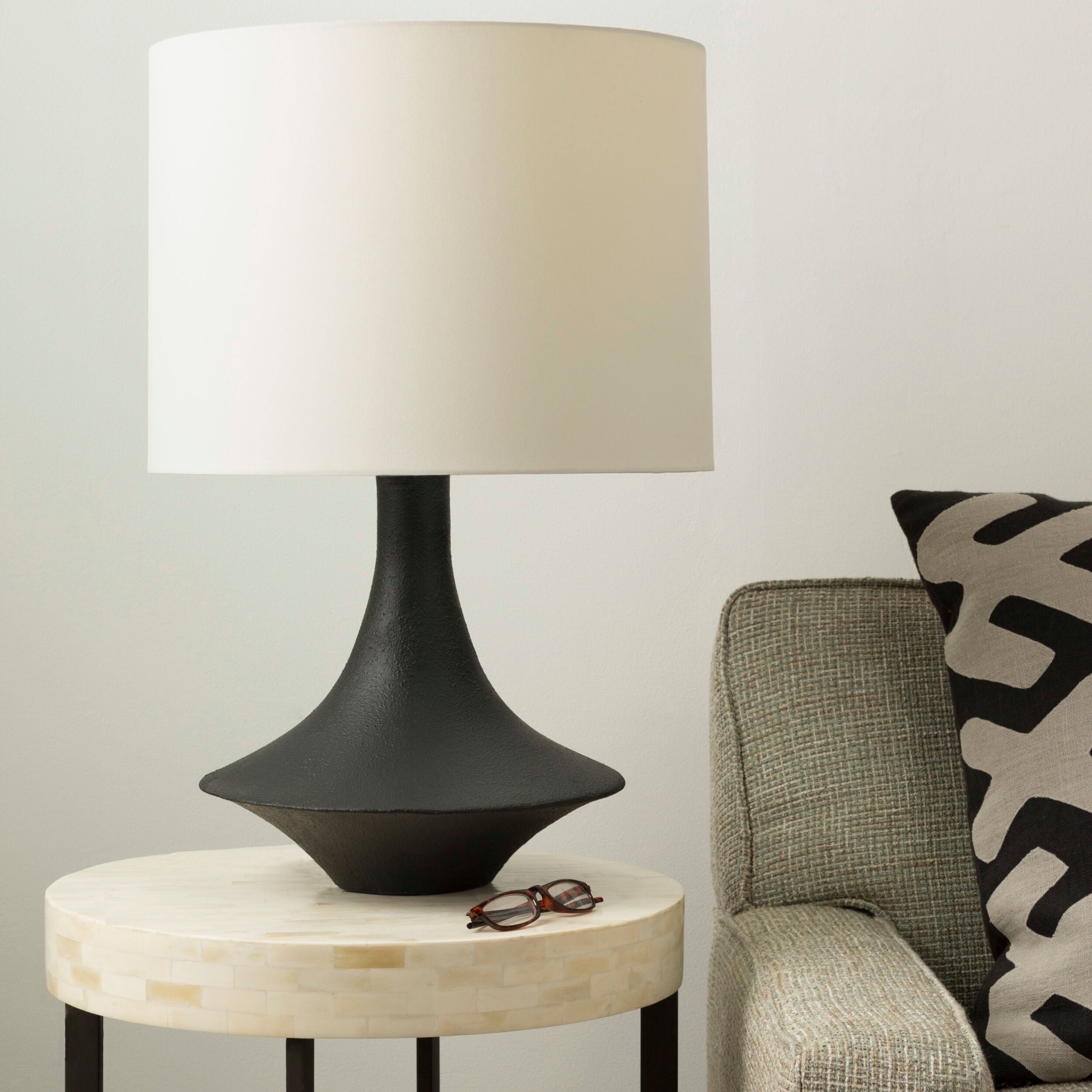 Shop artwork and discover furniture makeover services services in the Seattle area. MegMade designs has been featured in Midwest Living for their granny chic victorian home design style. Visit the MegMade store in the St. John - Chicago area.