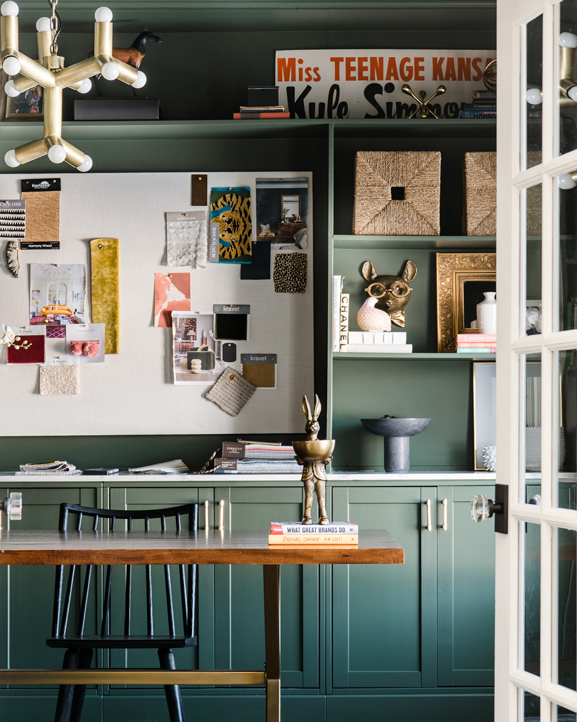 HOW TO CHOOSE AND STYLE YOUR HOME DECOR