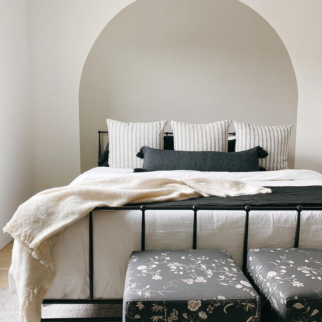 LET IT SNOW - DECORATING WITH WHITE