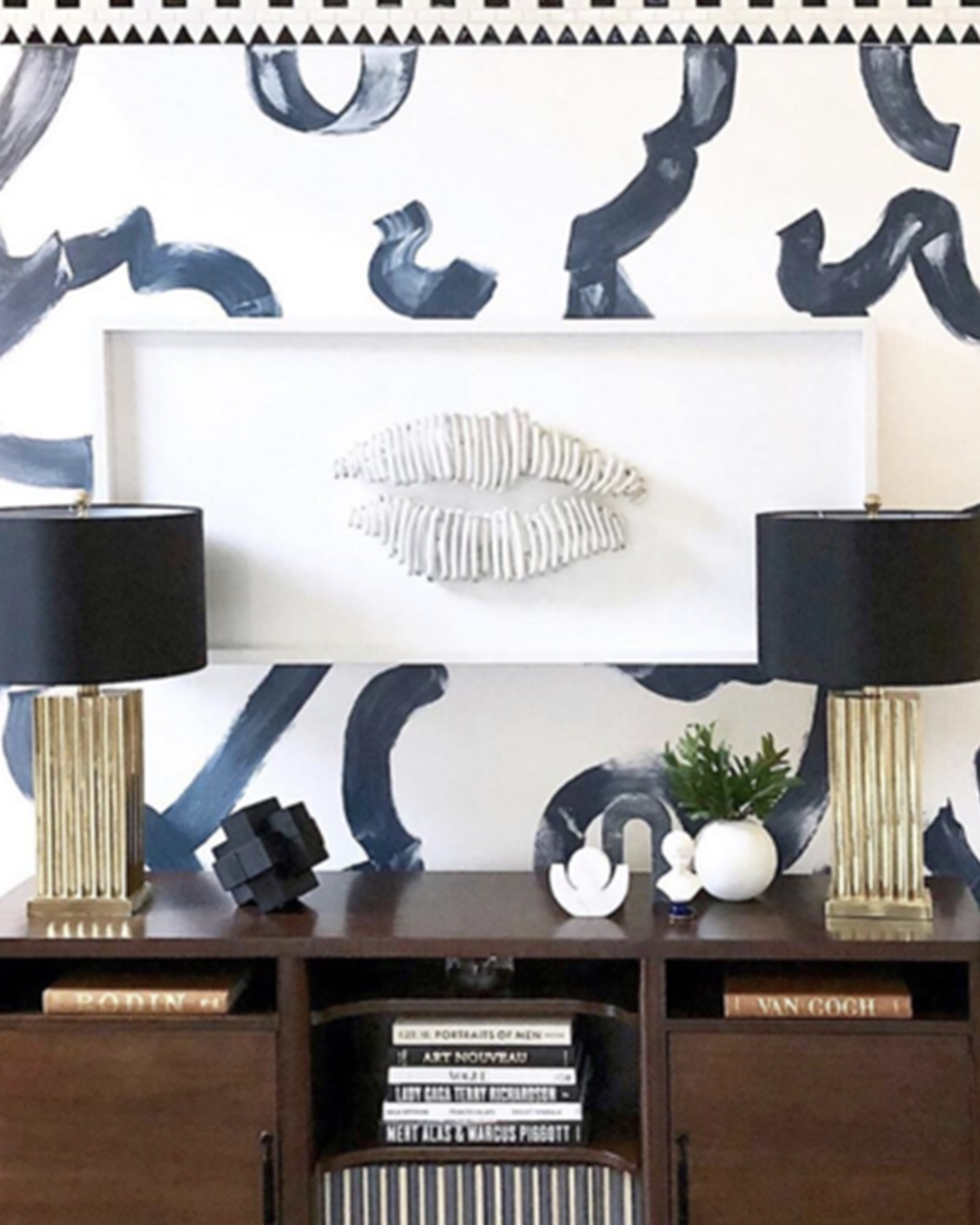 WHERE TO INCORPORATE WALLPAPER IN YOUR HOME