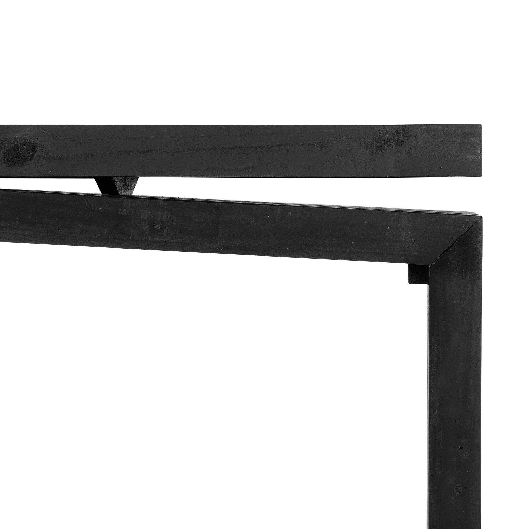 Shop furniture and discover room and home design services in the Chicago Suburbs area. MegMade designs has been featured in Better Home and Gardens for their colorful cape cod home design style. Visit the MegMade store in the Glenview - Chicago area.