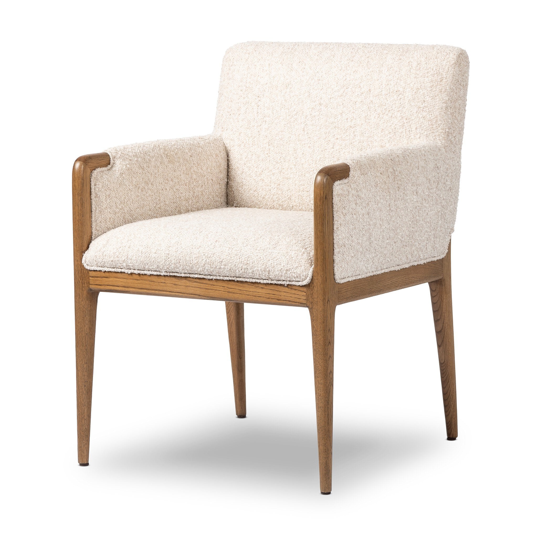 Shop furniture and discover room and home design services in the Des Moines area. MegMade designs has been featured in Architectural Digest for their granny chic victorian home design style. Visit the MegMade store in the Lake Forest - Chicago area.