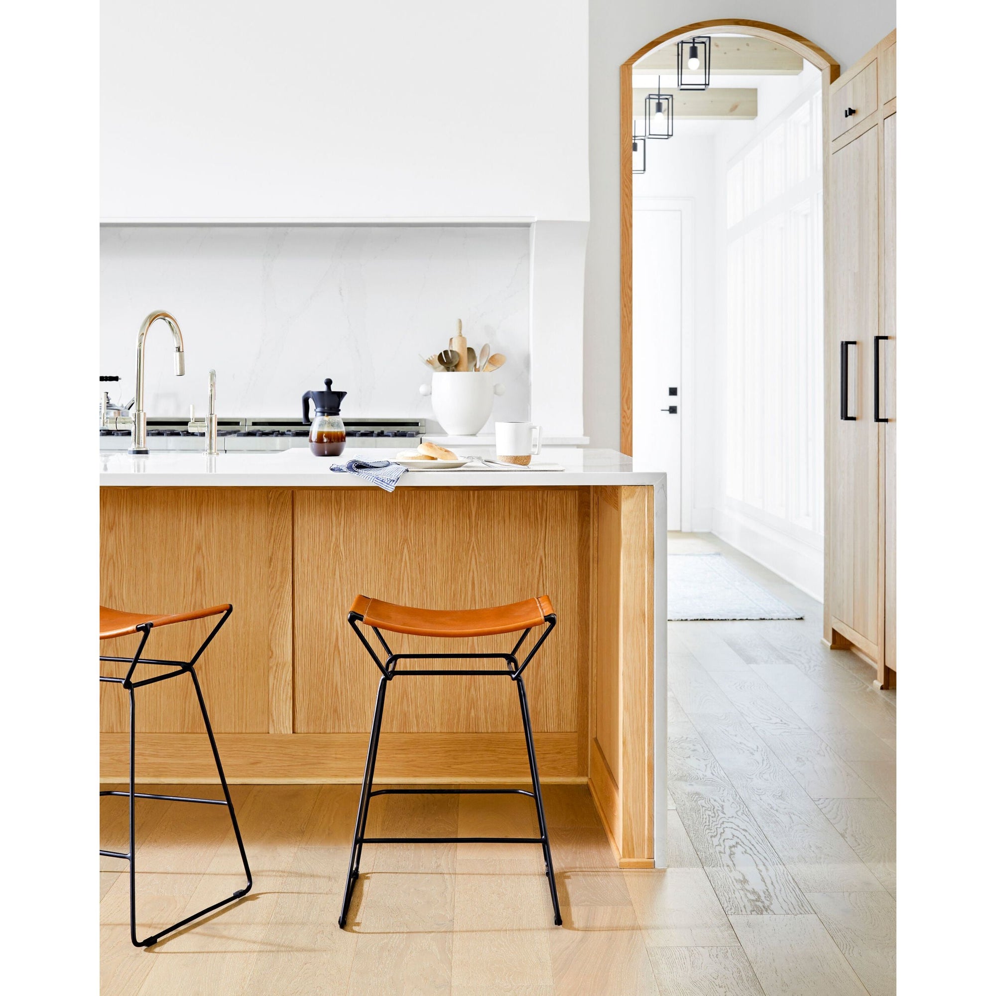 Shop sofas and discover room and home design services in the Denver area. MegMade designs has been featured in Architectural Digest for their modern traditional farmhouse living room home design style. Visit the MegMade store in the Libertyville - Chicago area.