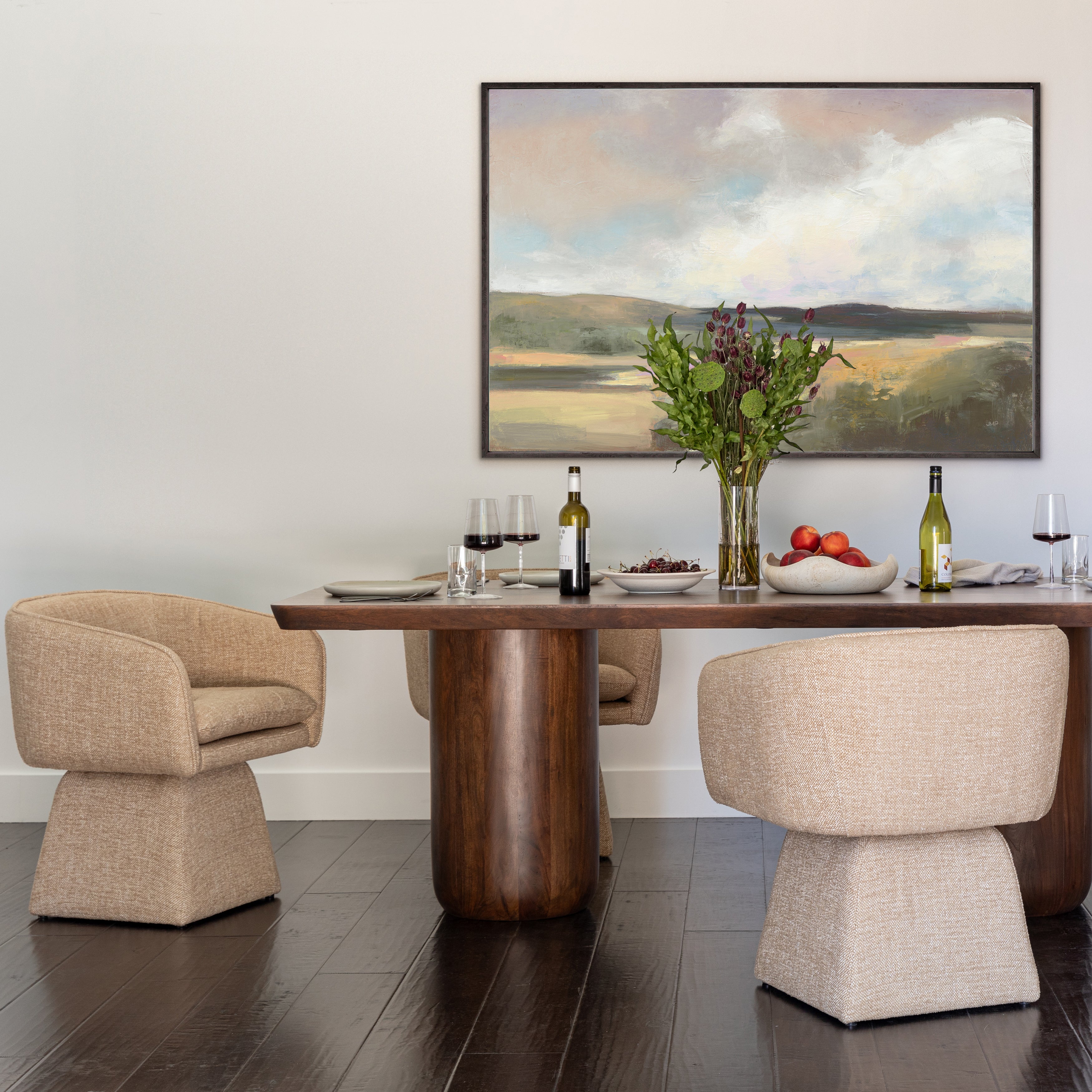 Shop furniture and discover furniture makeover services services in the Tampa area. MegMade designs has been featured in Wall Street Journal for their refinished farmhouse home design style. Visit the MegMade store in the Wilmette - Chicago area.