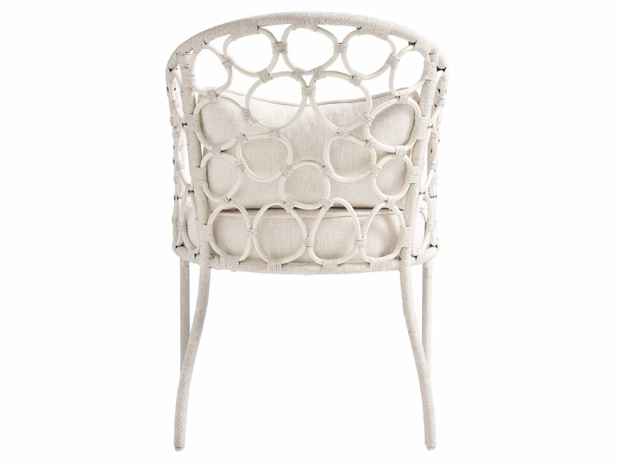 Shop chandeliers and discover new construction services in the Tampa area. MegMade designs has been featured in Architectural Digest for their transitional farmhouse home design style. Visit the MegMade store in the Libertyville - Chicago area.