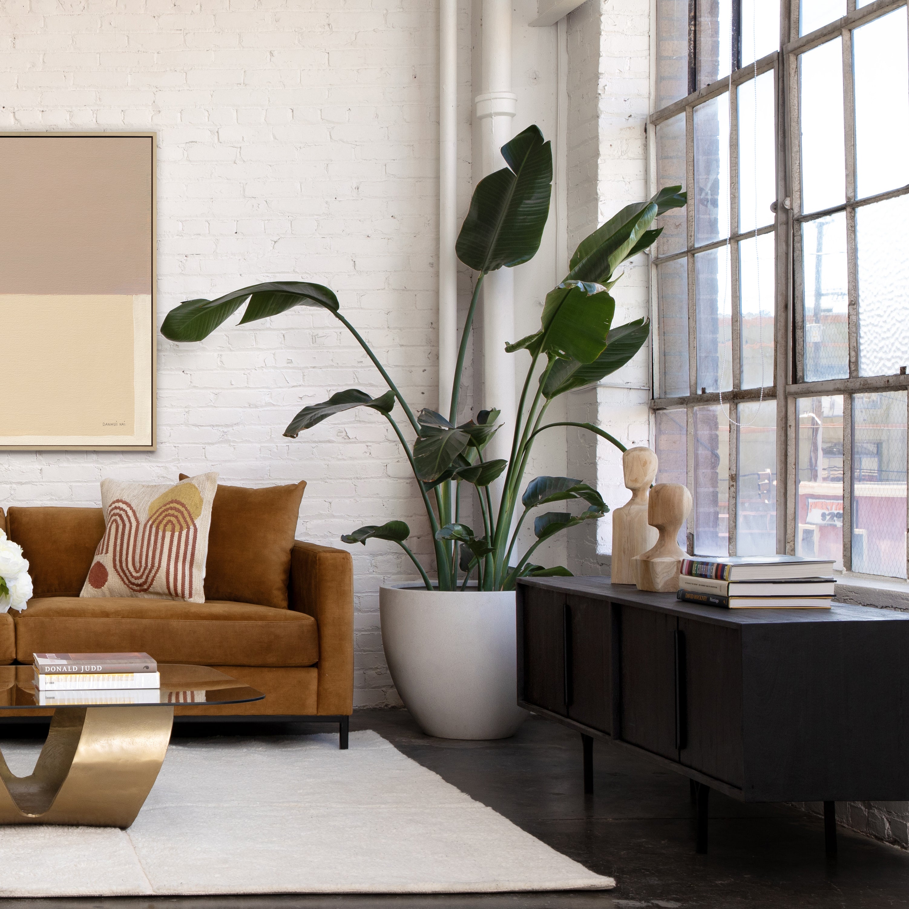 Shop buffets and discover room and home design services in the Seattle area. MegMade designs has been featured in Better Home and Gardens for their optimistic farmhouse home design style. Visit the MegMade store in the Lake Bluff - Chicago area.