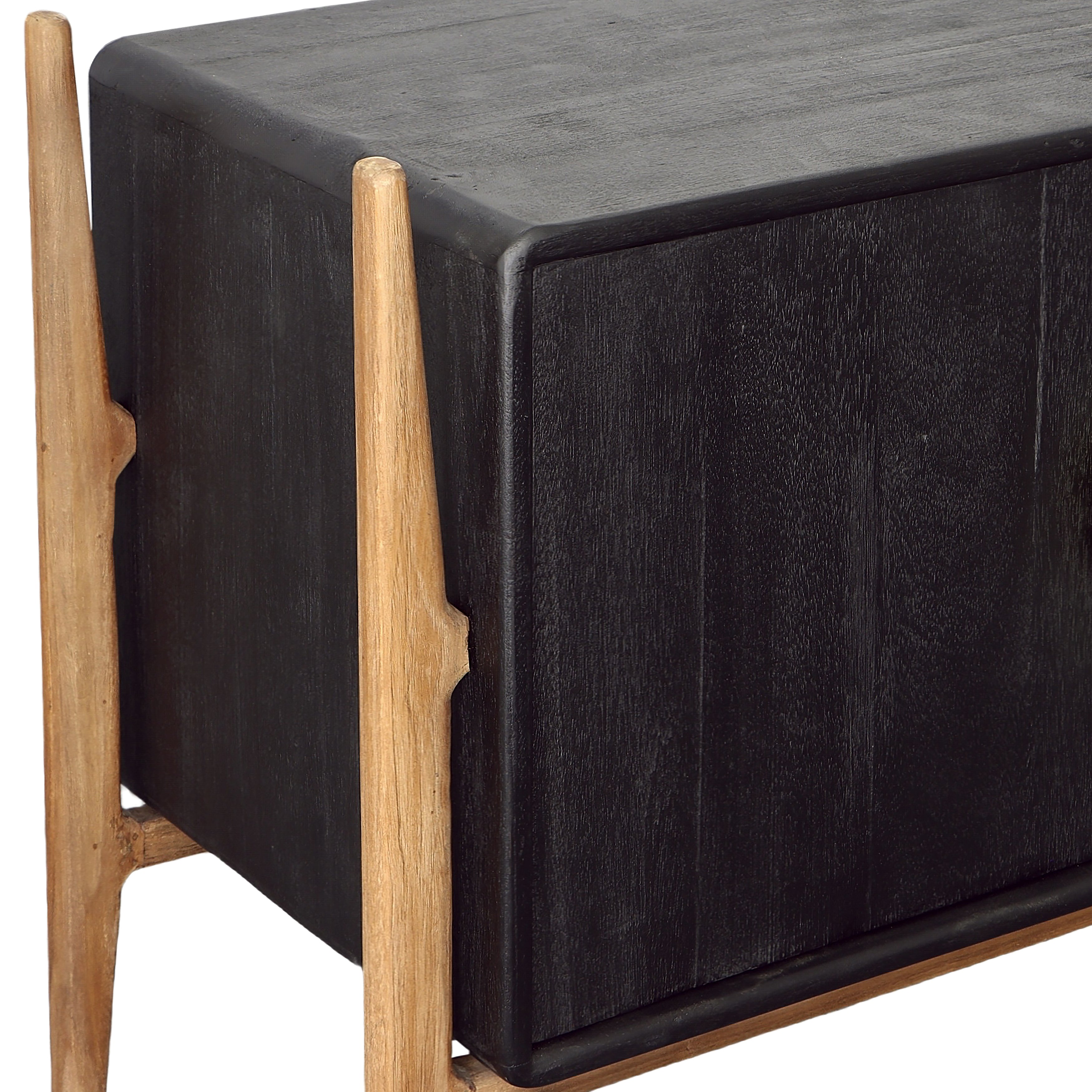 Shop furniture and discover furniture makeover services services in the Denver area. MegMade designs has been featured in DIY magazine for their transitional bungalow home design style. Visit the MegMade store in the Culver - Chicago area.