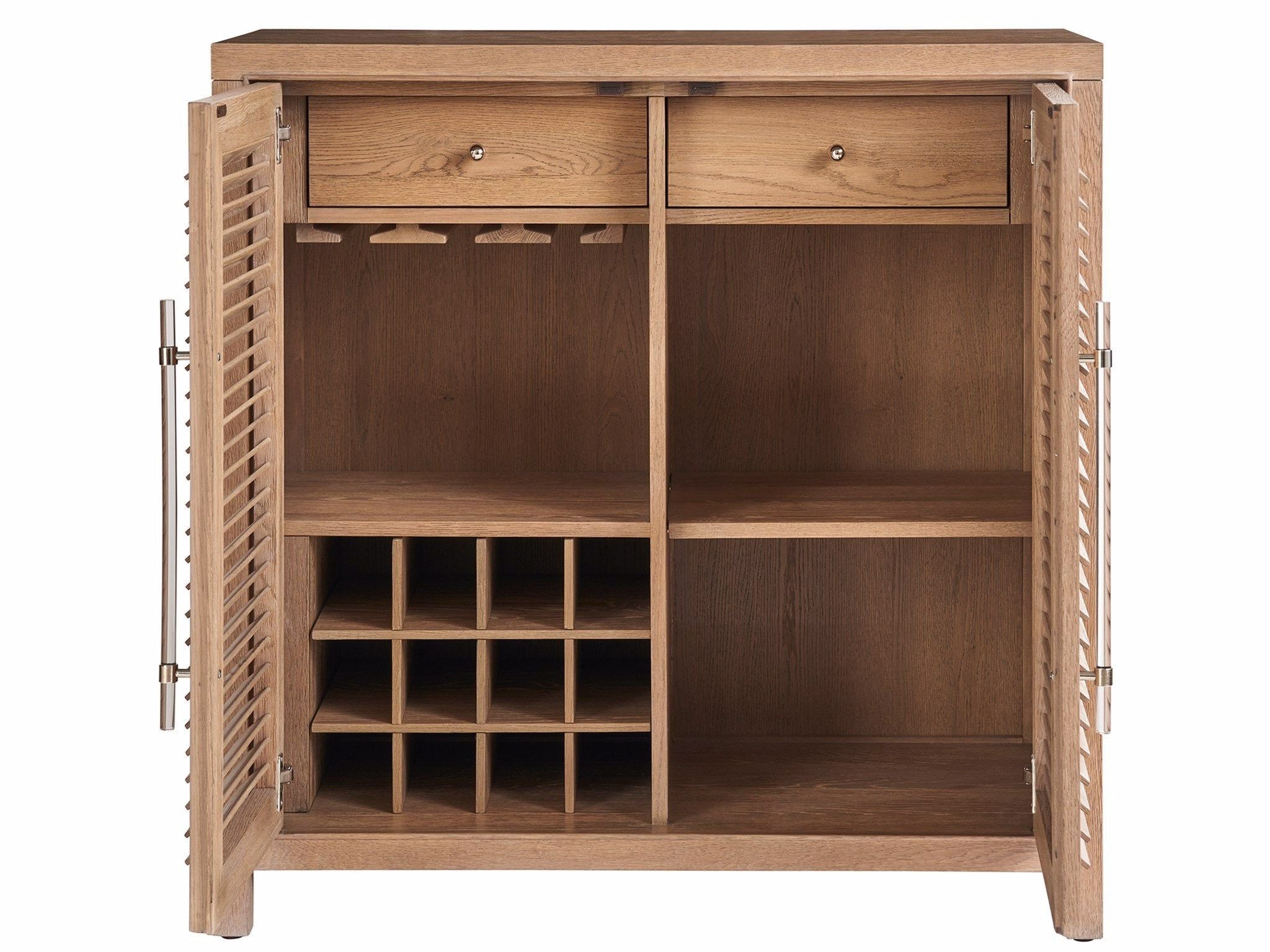 Shop cabinets and discover room and home design services in the San Francisco area. MegMade designs has been featured in HGTV television for their english countryside farmhouse living room home design style. Visit the MegMade store in the Uptown - Chicago area.