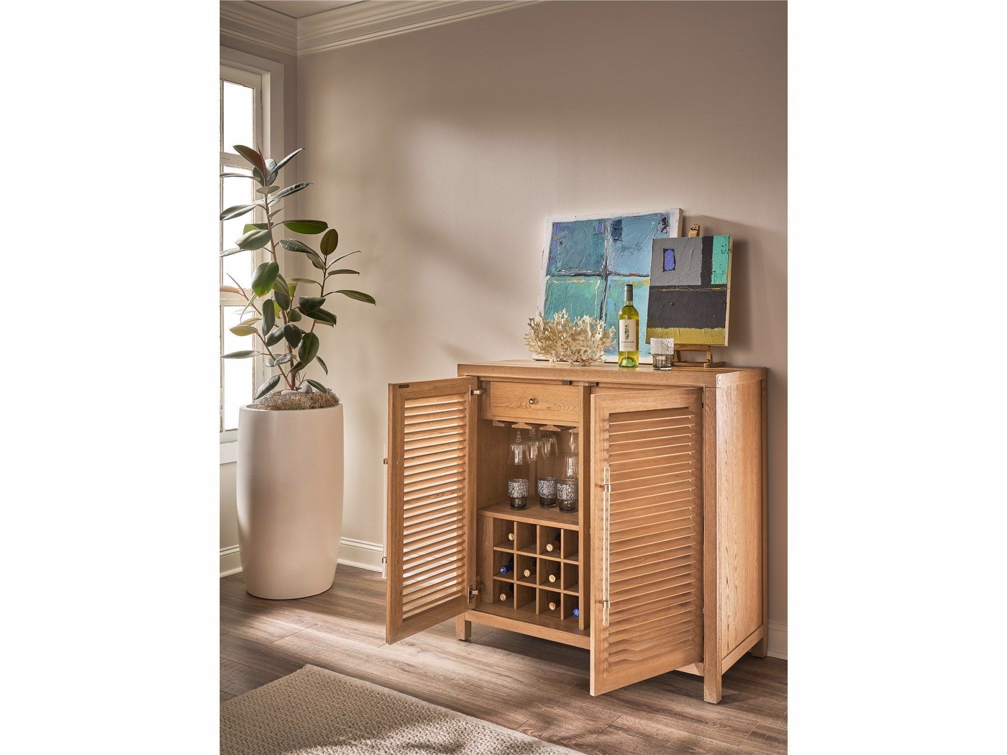 Shop chandeliers and discover remodeling services in the Arlington Heights area. MegMade designs has been featured in HGTV magazine for their one-of-a-kind mid-century modern home design style. Visit the MegMade store in the Lake Bluff - Chicago area.