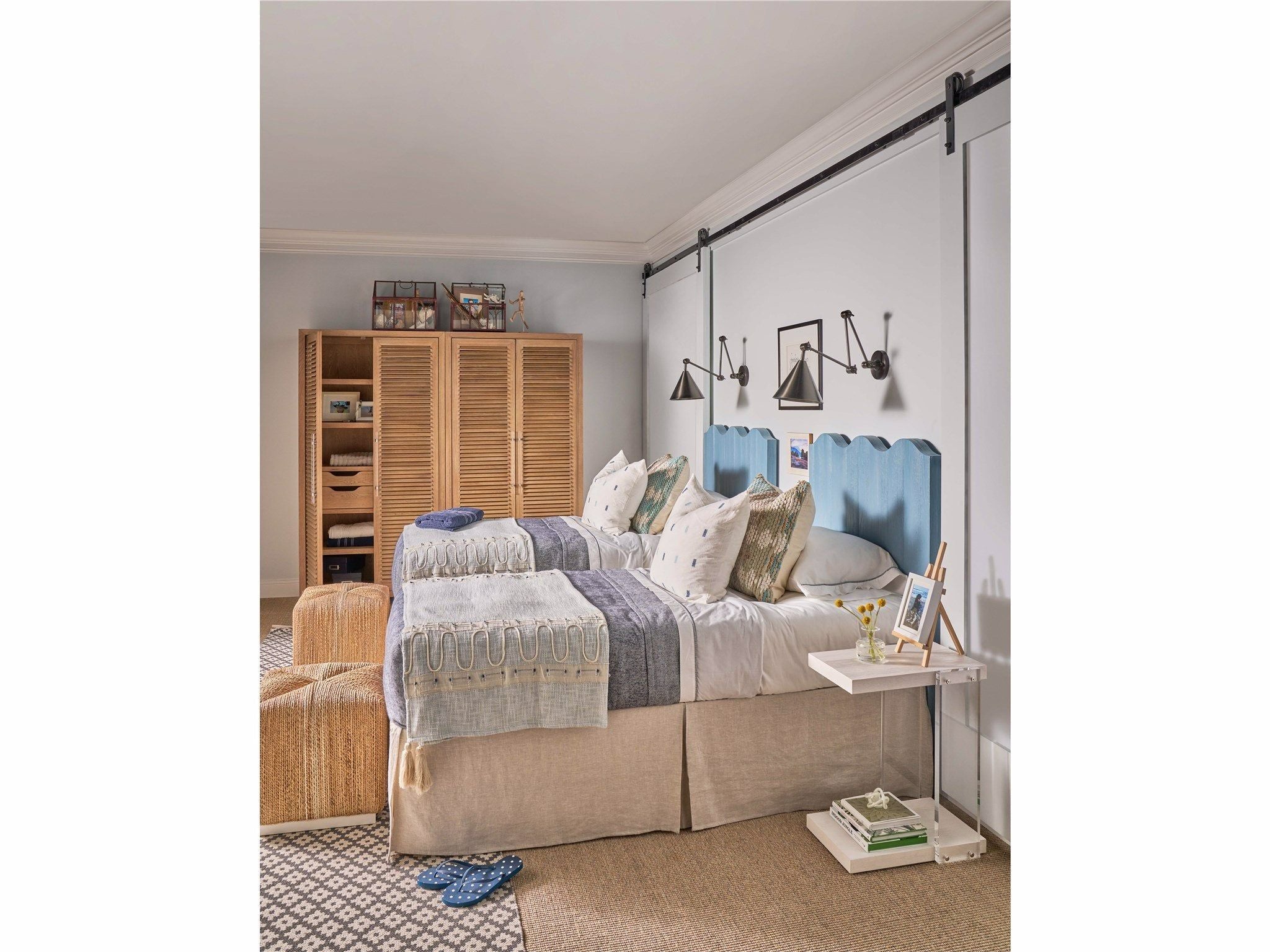 Shop chandeliers and discover room and home design services in the San Diego area. MegMade designs has been featured in Renovation Goldmine for their lacquered cape cod home design style. Visit the MegMade store in the Glen Ellyn - Chicago area.